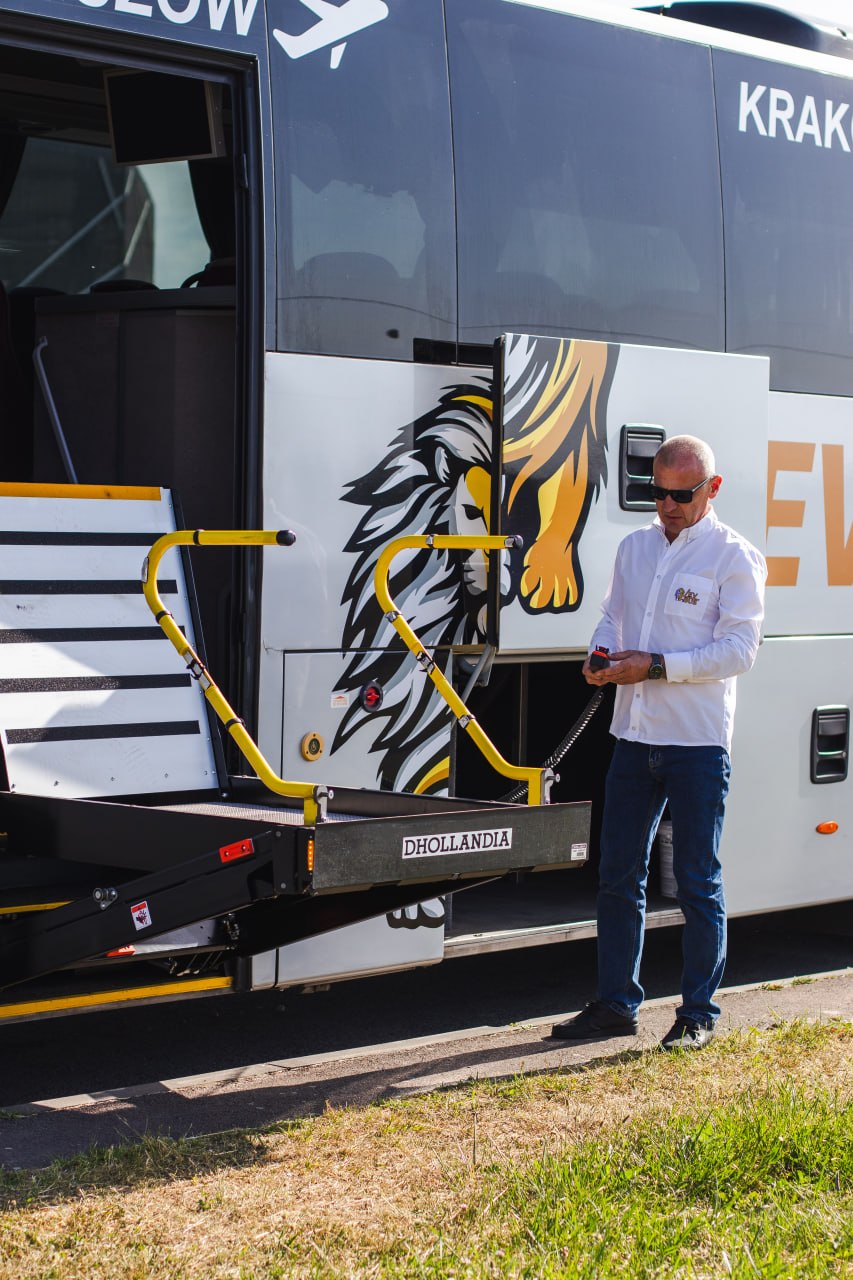 LEV-BUS